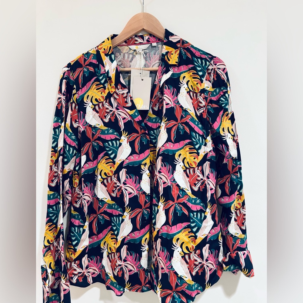Boden navy floral birds print classic cotton button down Size 10